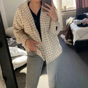  - Skjortjacka från NaKd🤩 frakten kostar 36kr🥰
