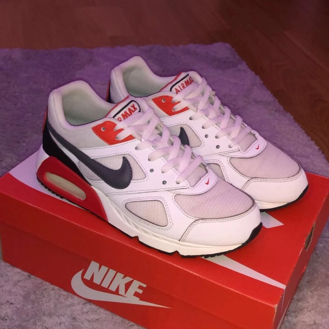 Nike Air Max IVO 
