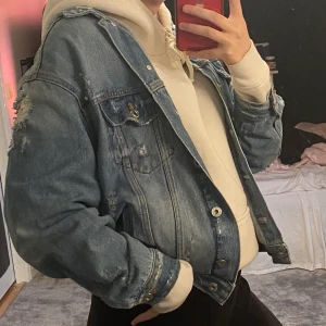 Jeansjacka i storlek S - Jeansjacka i storlek S, 80kr plus frakt💕