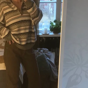 Stickad pikétröja  - Mysig mönstrad tröja, frakt tillkommer