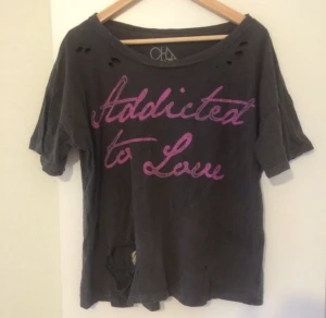  - Populär kändisfavorit från Chaser LA i stl M.
I kanonskick,köpt i LA för $65.