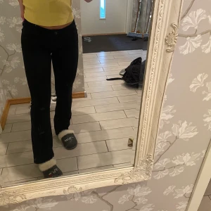 Levis bootcut - Svarta Levis bootcut köpta i usa (kund står för frakt)