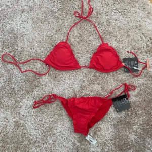 Bikini - Snygg populär HELT OANVÄND bikini från Nelly