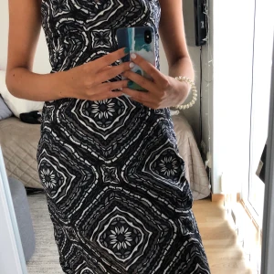 Halterneckklänning - Halterneckklänning i bomull. Möts upp eller fraktar🌸