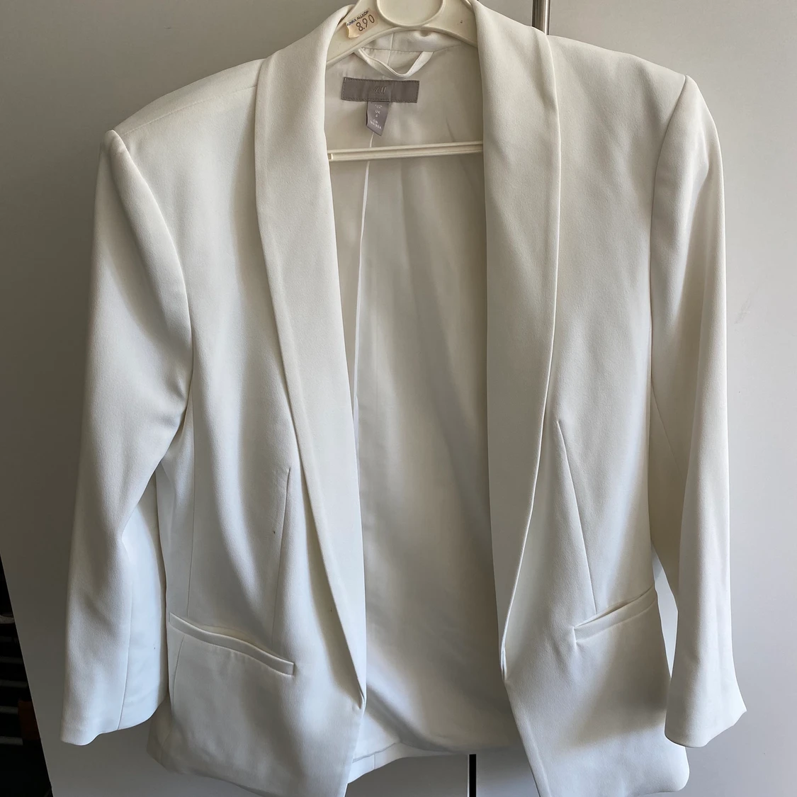 Vit kavaj från hm i str 34