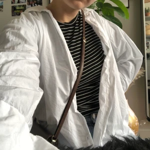 randig långärmad topp - tunn randig topp, supernajs material! 🤍💕