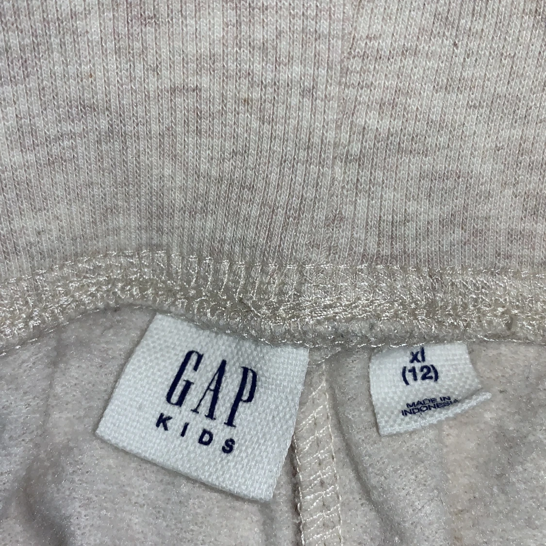 GAP mjukisbyxor - 90