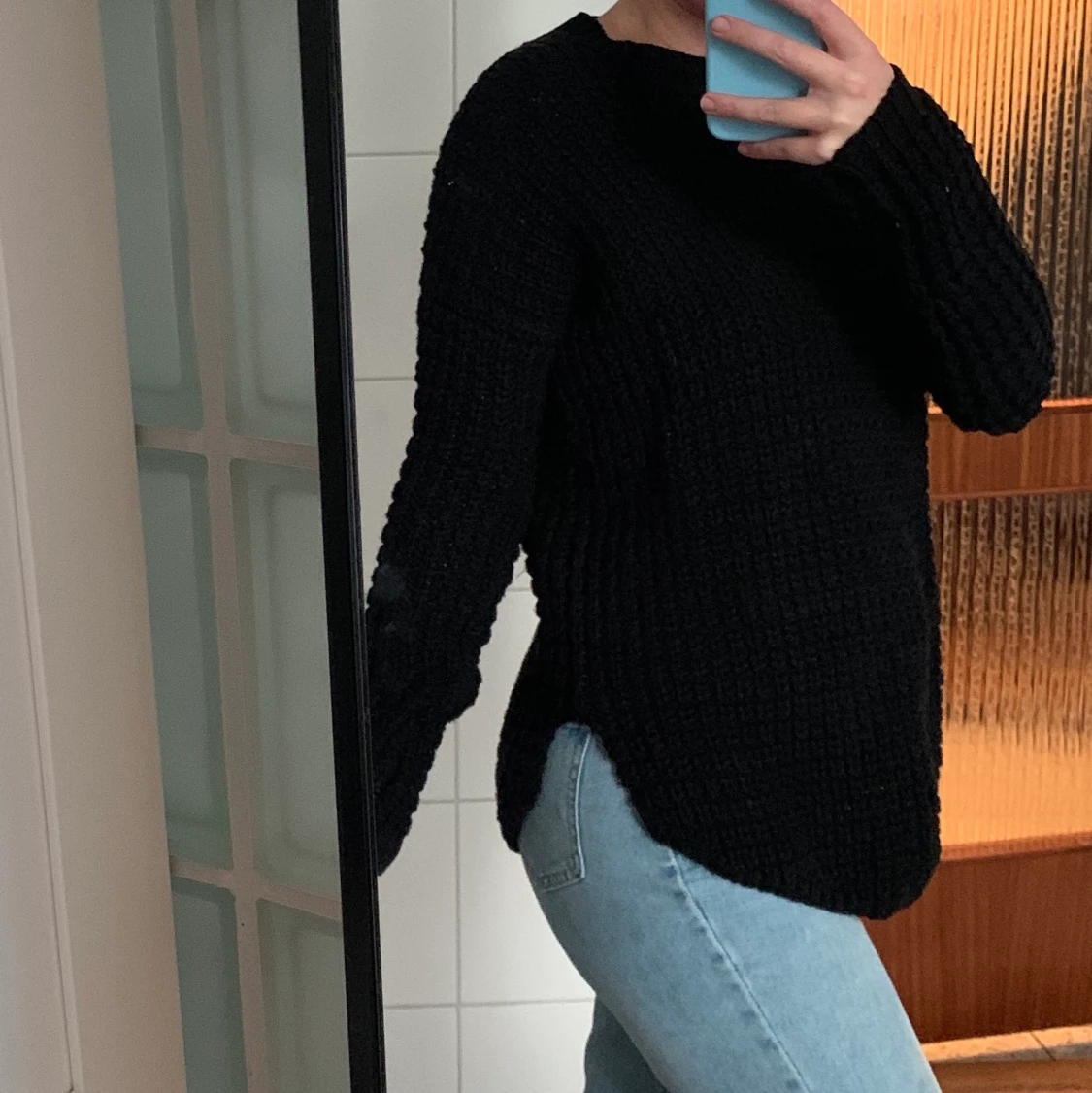 Svart tröja  - 90
