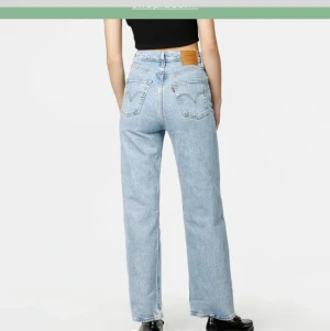 Levis Ribbcage - Som nya! W26 och längd 30. Säljer vid bra bud. Ofta slutsålda!! Lägg bud, högsta bud 450kr