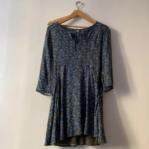 Klänning  - Klänning från Hollister storlek s💞 aldrig använd då den är för liten på mig som annars är en m