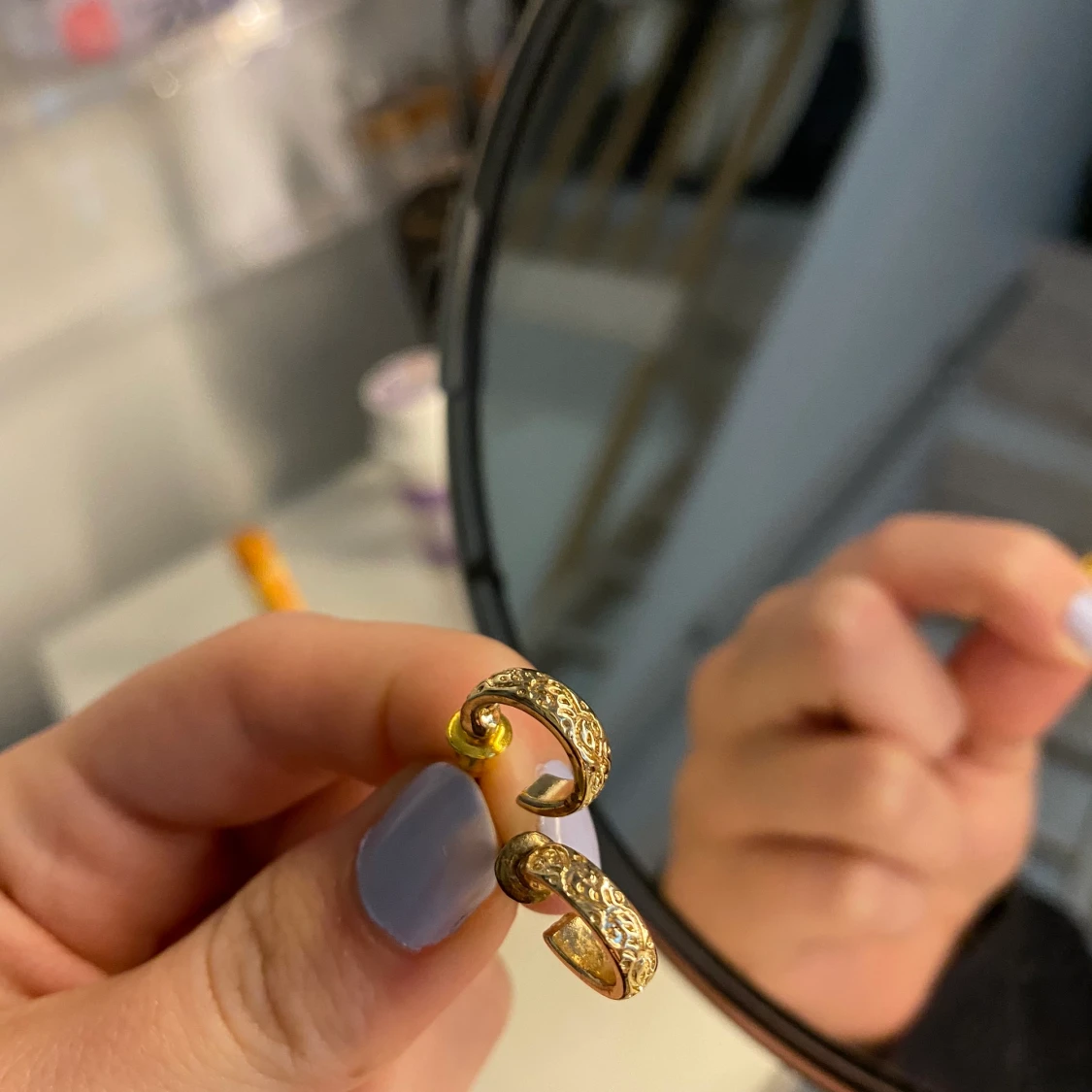 Guld örhängen ringar - 90