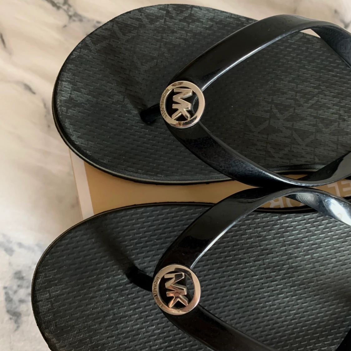 Michael Kors flipflops - 90