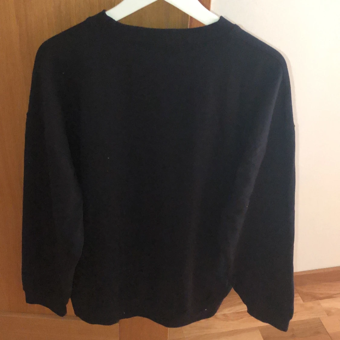 Svart orange sweatshirt  - 91