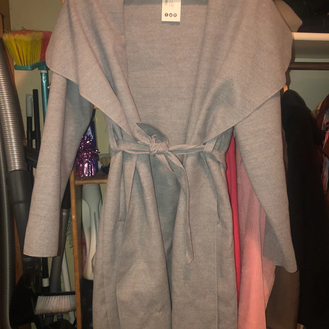 Grå kappa från boohoo - 90