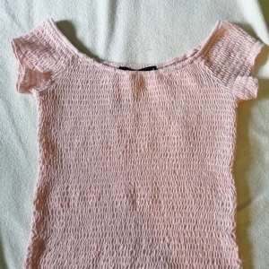 Rosa ribbad topp - Rosa ribbad topp från bikbok. Använd fåtal gånger. 