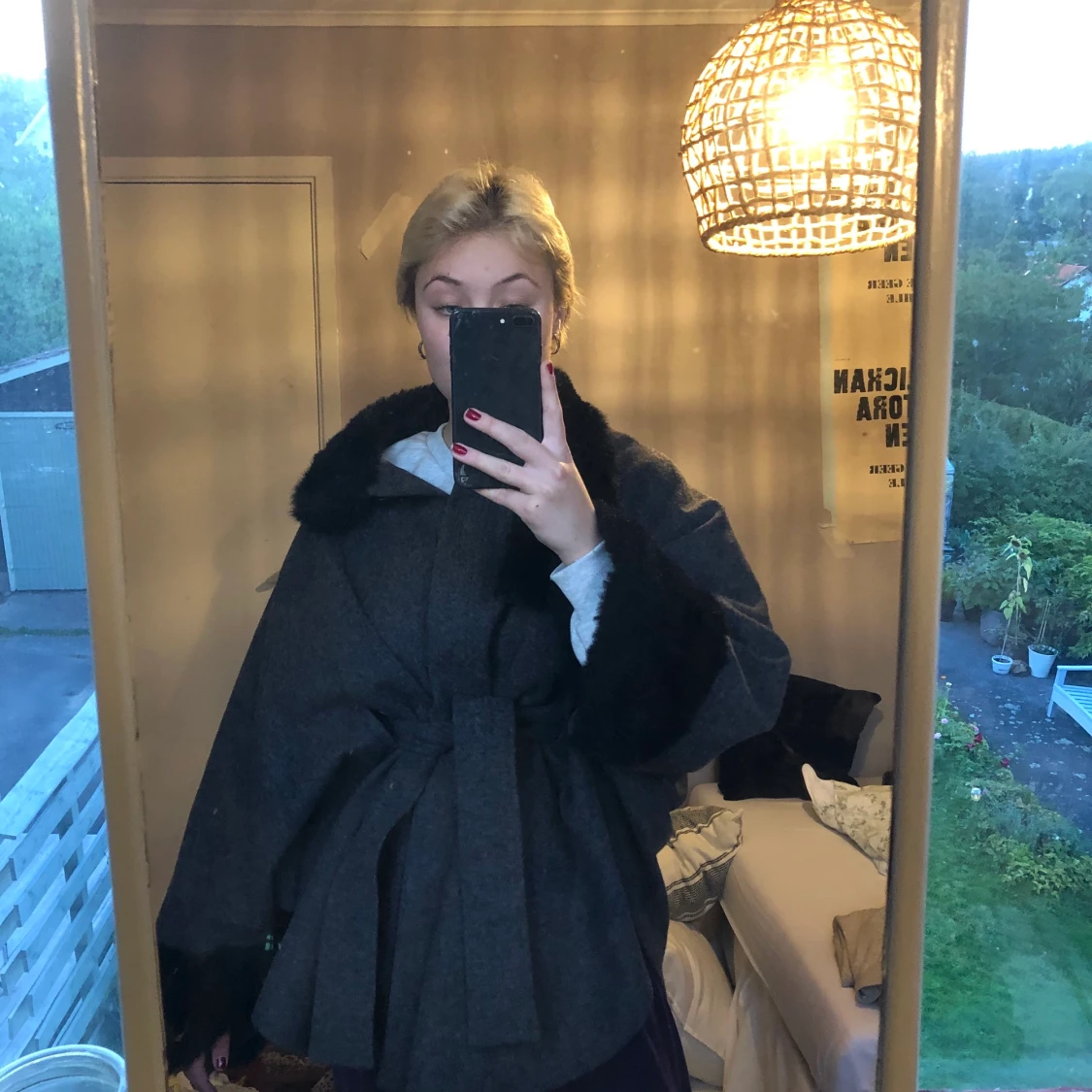 En jacka i ull från vintage butik