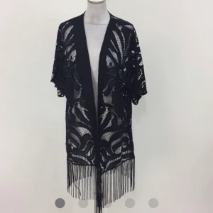 Kimono s/m - Skitsnygg kimono. Köptes för 399kr
