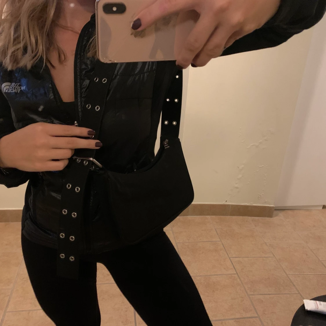 Weekday väska  - 91