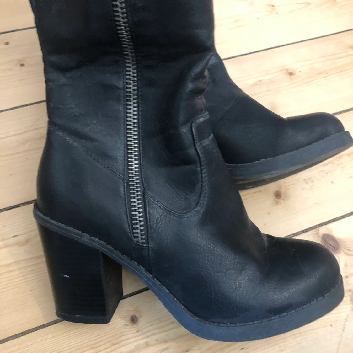 Stövlar med klack - 91