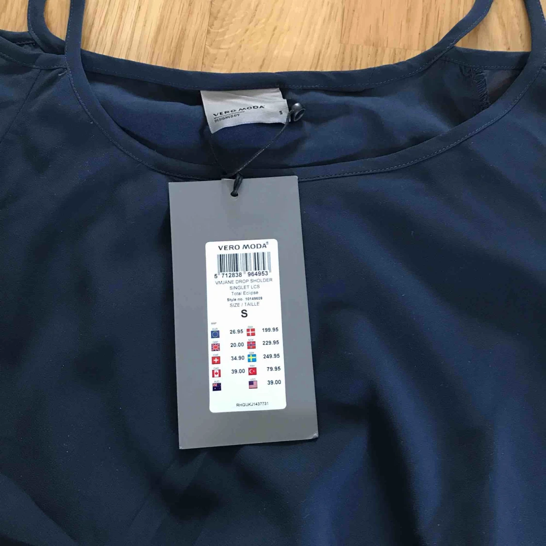 NY- tröja från Vero Moda  - 1