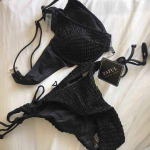 Superfin bikini från zaful! Aldrig använd, lapp och allt sitter kvar. Köpt för 230kr. Kan mötas upp i Uppsala annars står köparen för frakten 💕