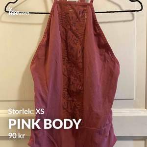 Snygg body från pink (Victoria secret)🤩 Använd en gång🥰