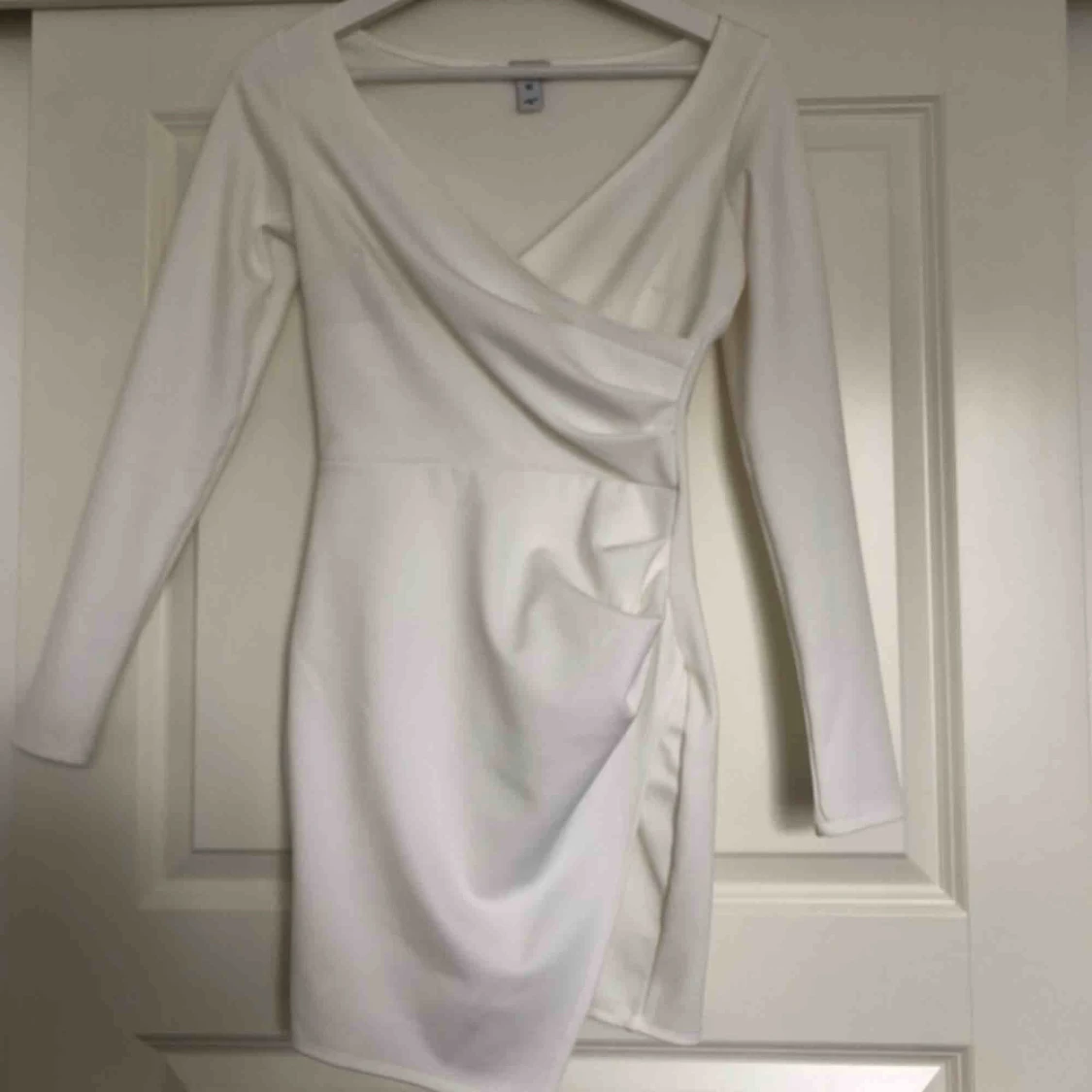 Fin klänning från NLY - 90