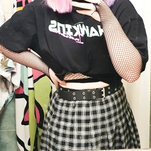 Stranger things tröja - Hawkings croptop i strl L♡ 