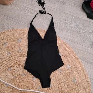 Baddräkt storlek 36 oanvänd - Oanvänd