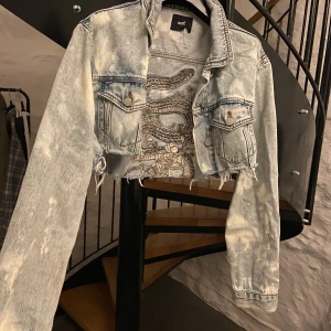 Cool jeans jacka  - Jeans jacka köpt på wasteland i LA för 50$ 