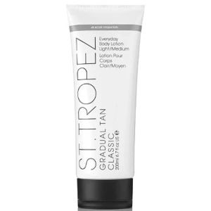  - 5 St. Tropez gradual tan i färgen light/medium. Aldrig använda, fri frakt! Paketpris 600kr för 5 st