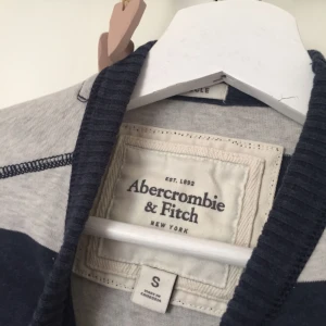  - Abercrombie and Fitch tröja💃🏼