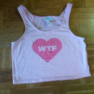  - Crop top från Estradeur. 40kr.