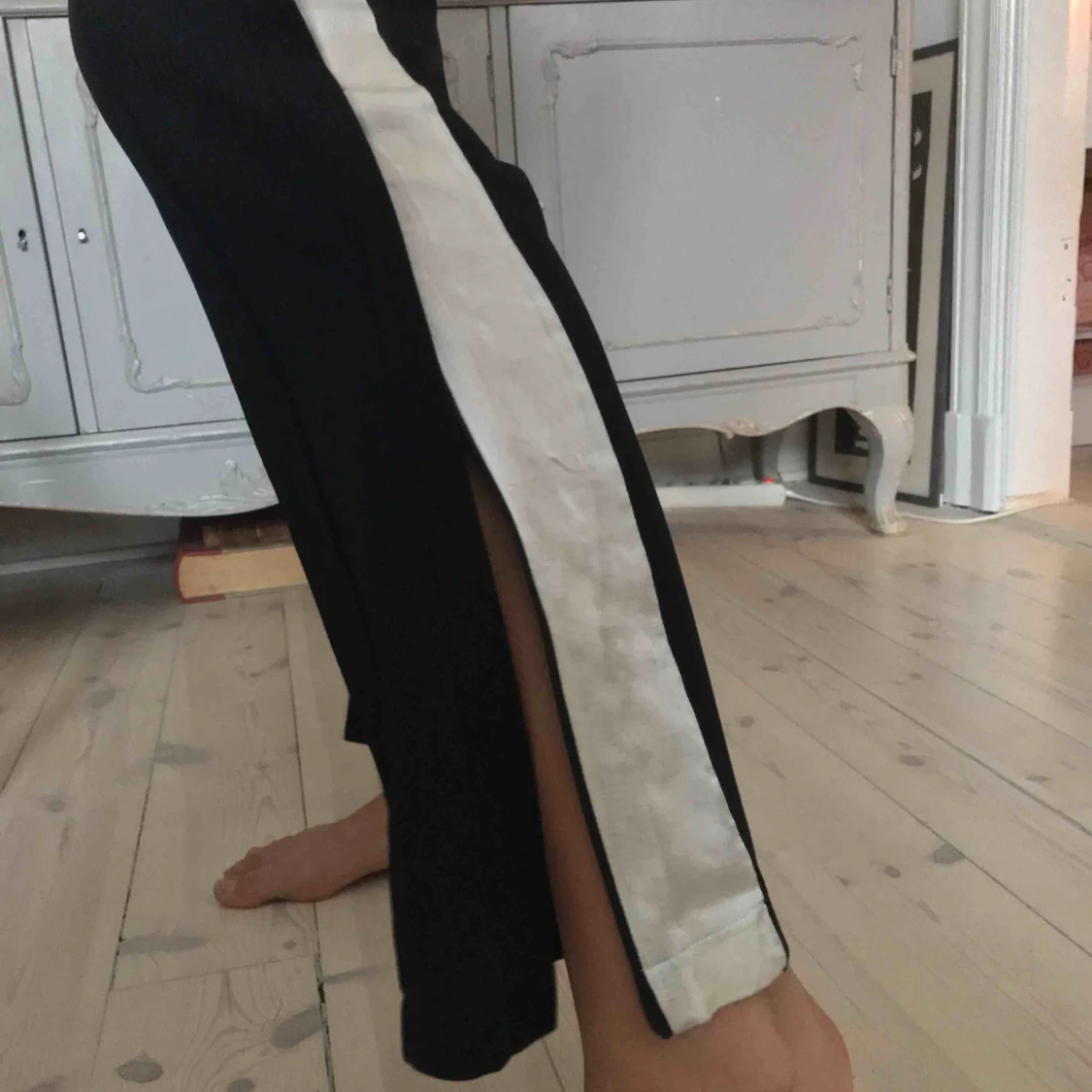 Kostymbyxa med kontrast - 91