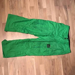  - Snowboardbyxa ifrån Analog!  Klargröna!