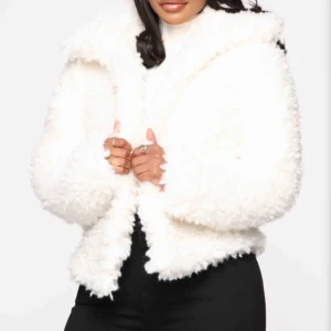  - Xs storlek, oanvänd från fashionnova 