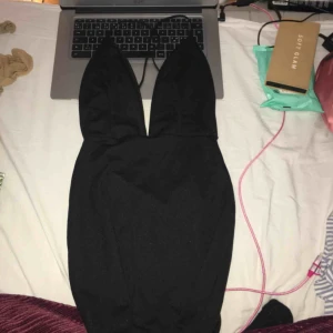  - Festklänning köpt från booho. Säljes för 100k inkl frakt.