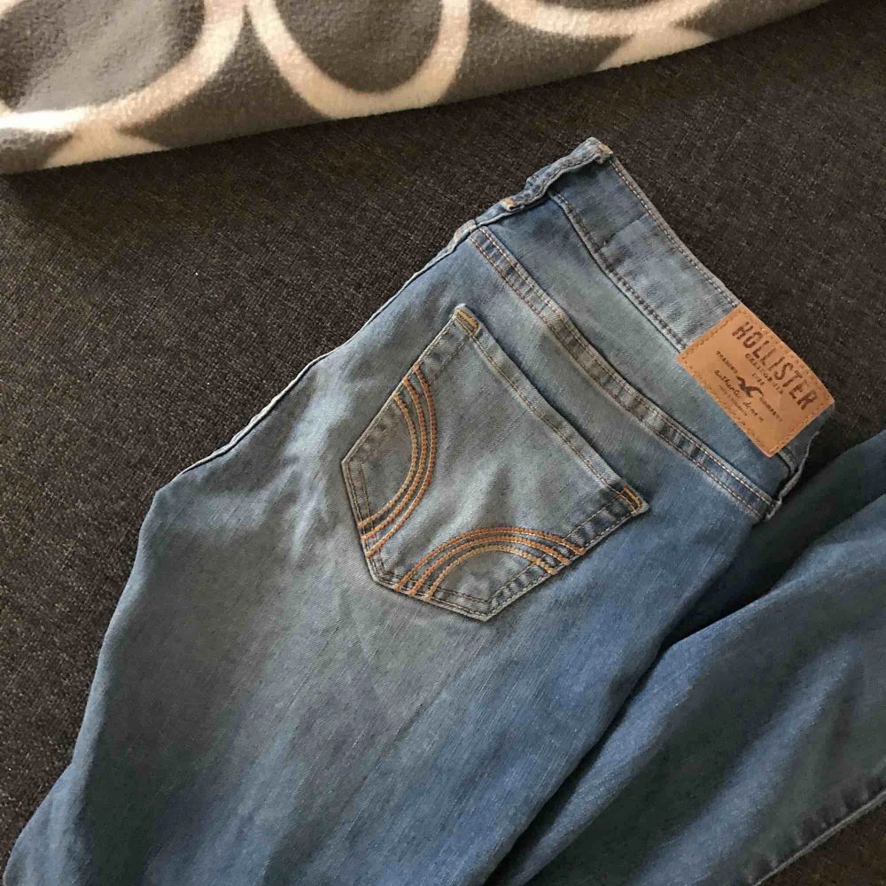 Snygga jeans från Hollister 🤘🏼. Jeans & Byxor.