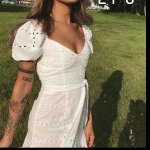  - Jättefin klänning från boohoo. Jättefint skick. Säljer pga för liten💞🍒