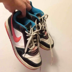  - Supersnygga och unika Nike air force 1. Pris kan diskuteras vid snabb affär