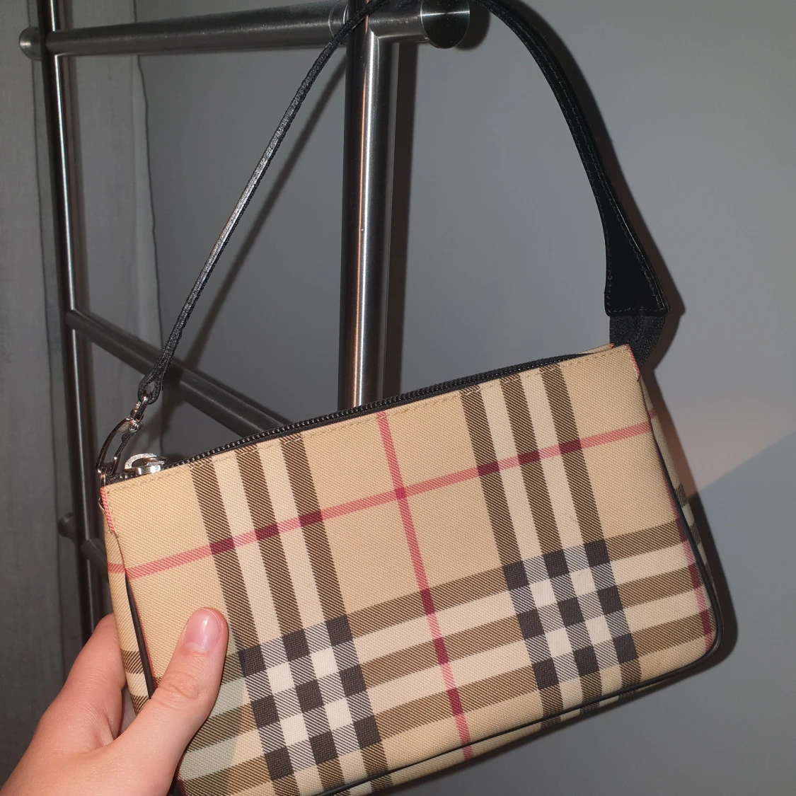 Liten Burberry-väska