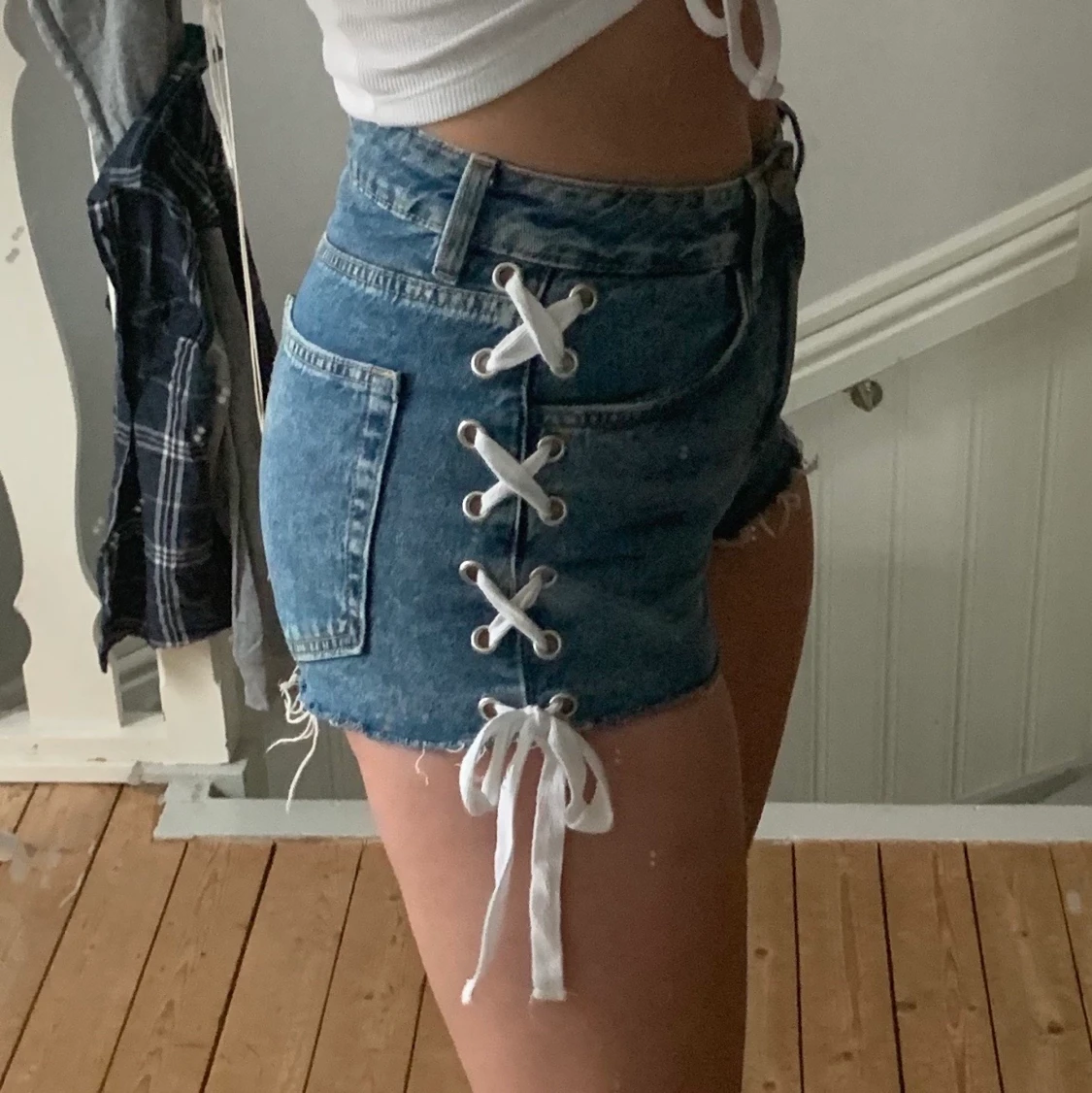 Jeans shorts med snörning  - 90