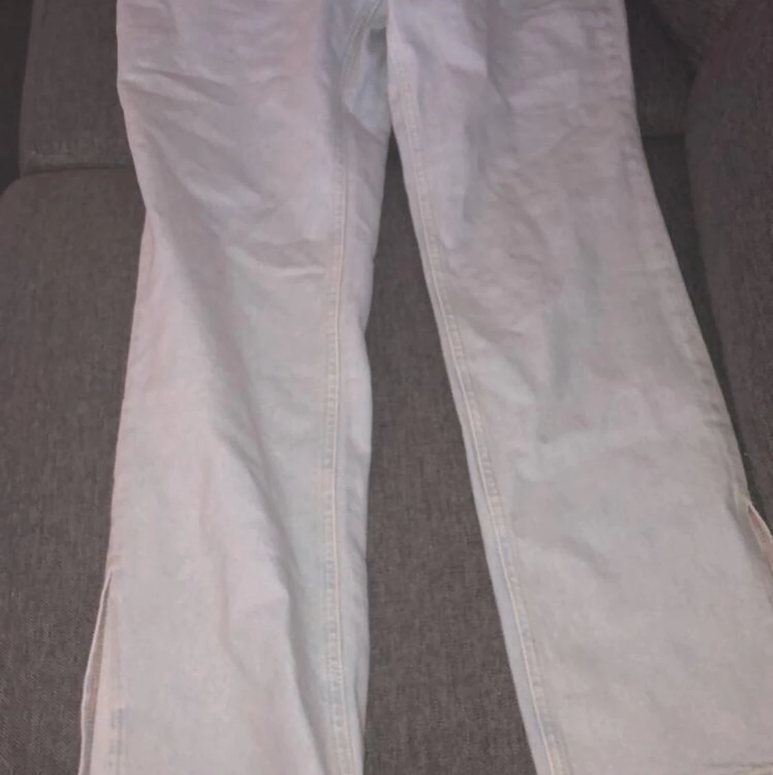 Helt nya jeans med slits ifrån NAKD 