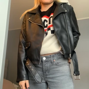 Skin jacka - Skin jacka från Zara storlek M