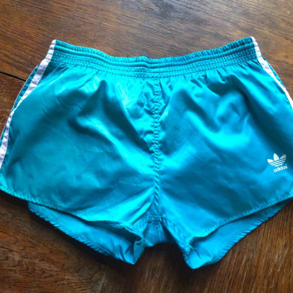 Vintage shorts / badbyxor från | Plick Second Hand