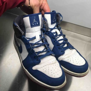  - Air Jordan 1 retro basketsko