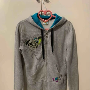 Tröja - Tops i storlek xs, fin skick, finns i Odenplan Stockholm, kan skicka via post, 