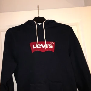 Levi’s Hoodie  - Levi’s Hoodie, bra skick, stl S