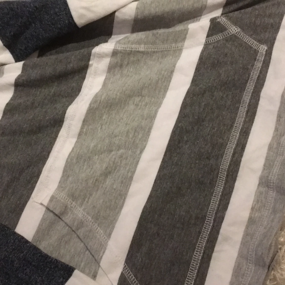 Två hoodies med tunnt tyg från Cubus. - 91