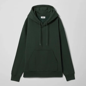 Grön hoodie - Jätteskön hoodie i mörkgrön färg! Skriv för fler frågor 😘🤪